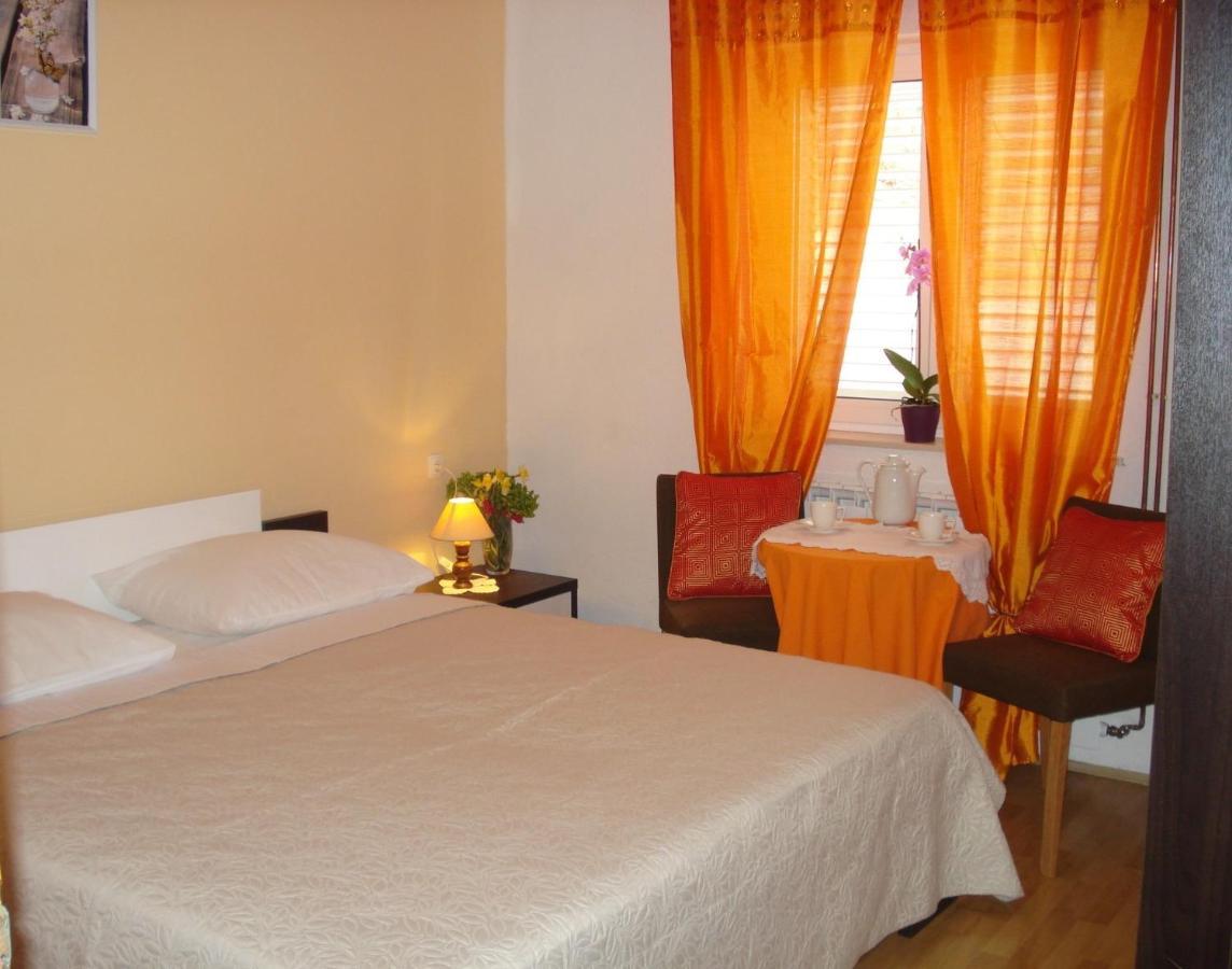 סנג' Guest House Adria מראה חיצוני תמונה
